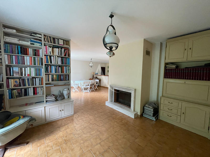 Maison - 99 m² - 5 pièces