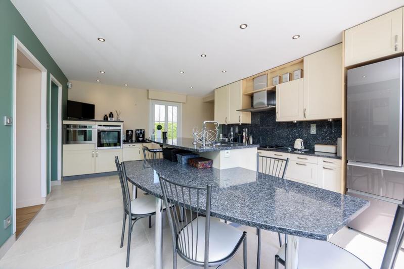 Villa - 389 m² - 7 pièces