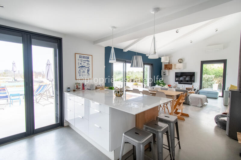 Maison - 140 m² - 5 pièces