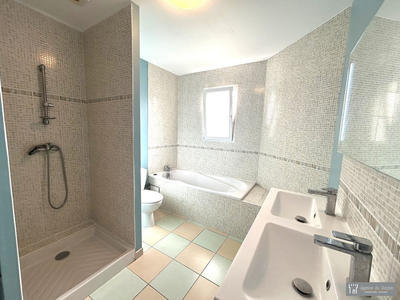 Maison contemporaine - 95 m² - 5 pièces