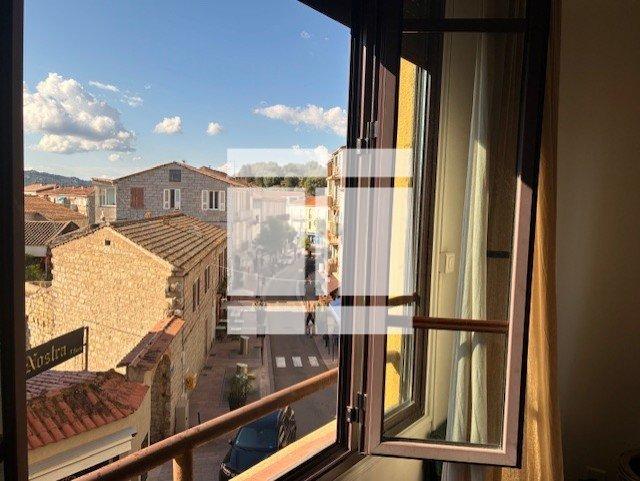 Appartement - 76 m² - 3 pièces