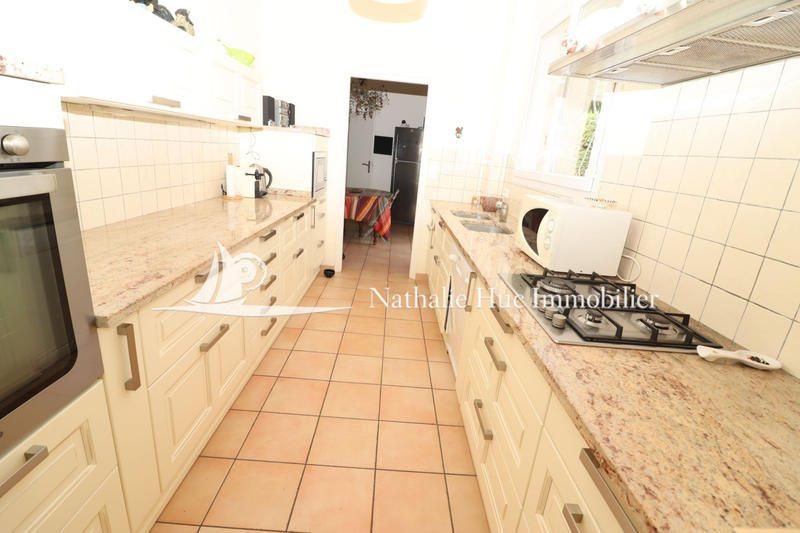 Villa - 216 m² - 6 pièces