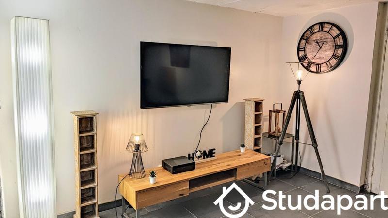 Chambre - 140 m² - 1 pièce