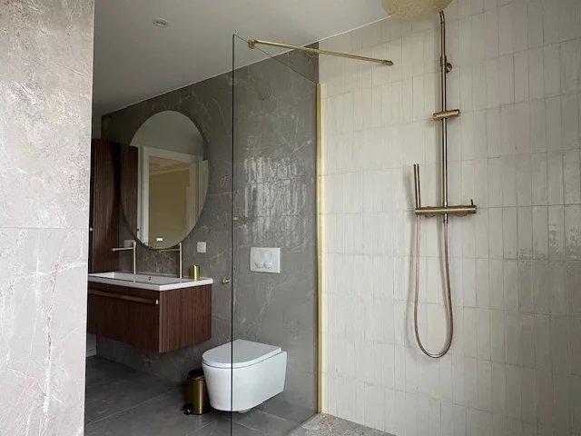 Maison - 310 m² - 6 pièces