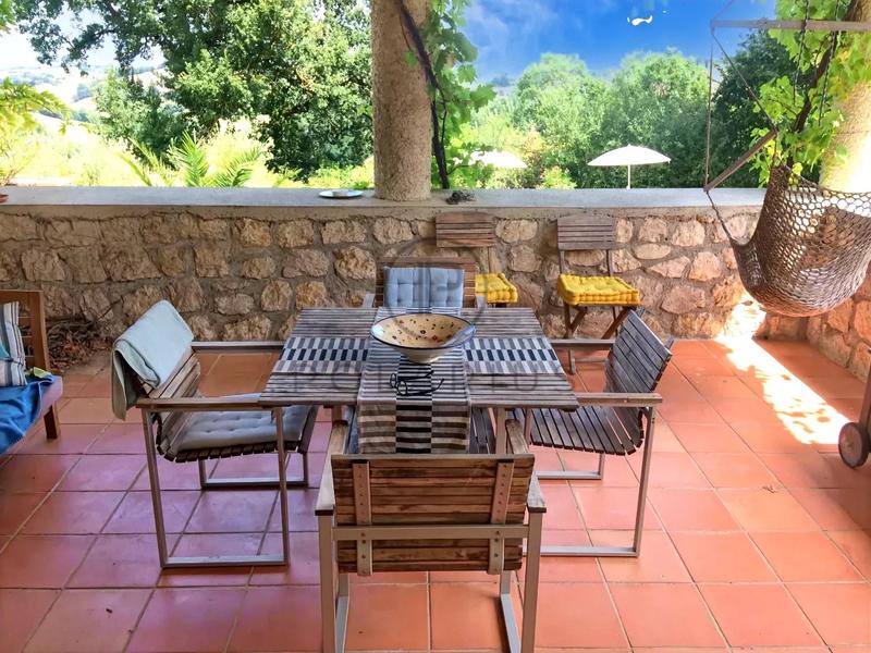 Villa - 253 m² - 8 pièces