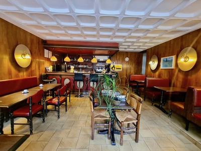 Bureau - 756 m² - 17 pièces