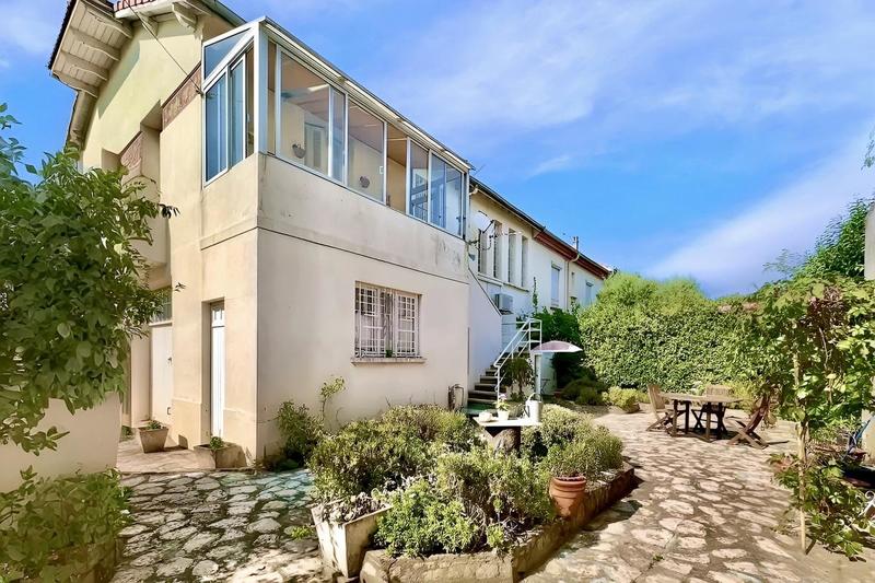 Maison - 170 m² - 7 pièces