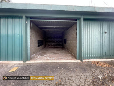 Parking / Garage - 15 m²