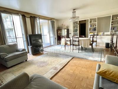 Appartement - 95 m² - 4 pièces