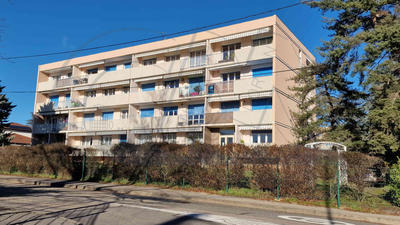 Appartement - 77 m² - 3 pièces