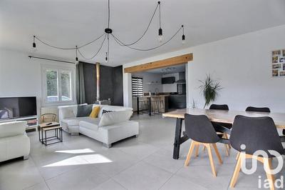 Maison - 104 m² - 4 pièces