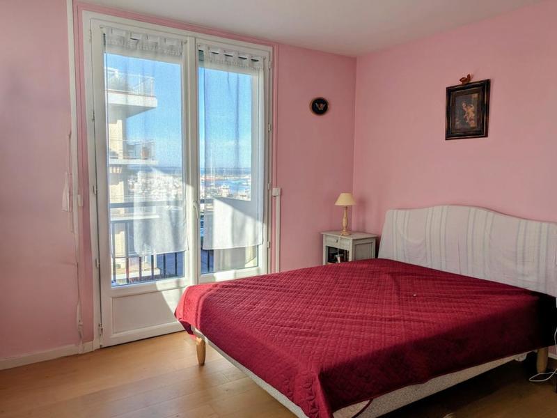 Appartement - 121 m² - 6 pièces