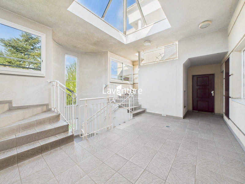 Appartement - 81 m² - 4 pièces