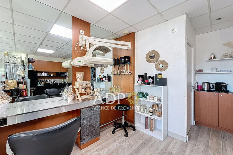 Fonds de commerce - Magasins - 38 m²