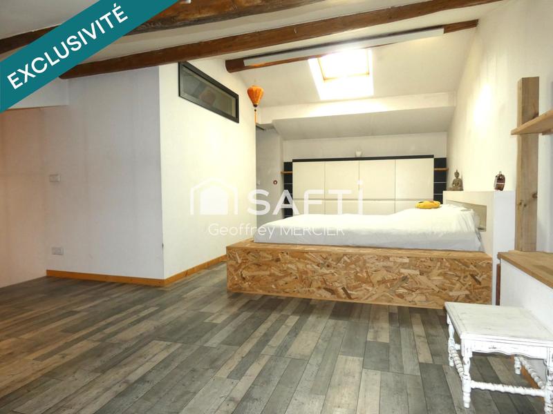 Maison - 232 m² - 7 pièces