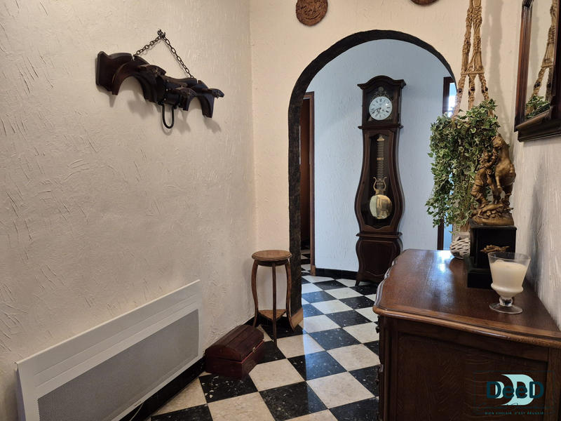 Maison ancienne - 187 m² - 6 pièces