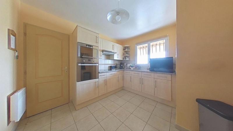 Maison - 104 m² - 4 pièces