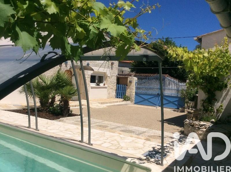 Maison de village - 243 m² - 9 pièces