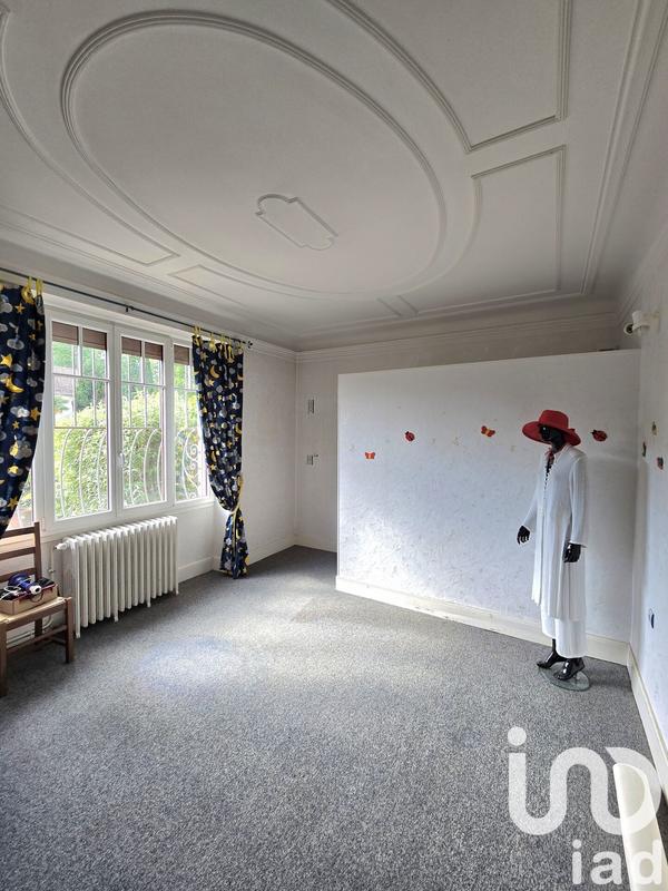 Maison - 200 m² - 8 pièces