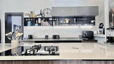 Villa - 222 m² - 6 pièces