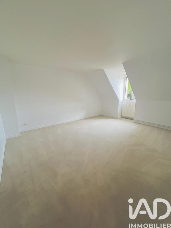 Maison - 196 m² - 8 pièces