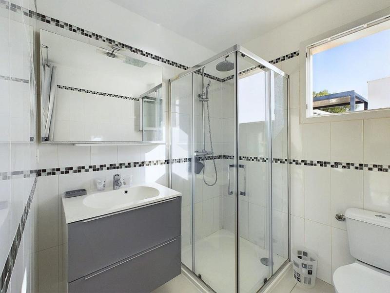 Villa - 270 m² - 11 pièces