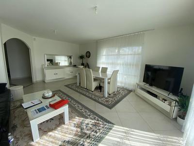 Maison - 165 m² - 5 pièces