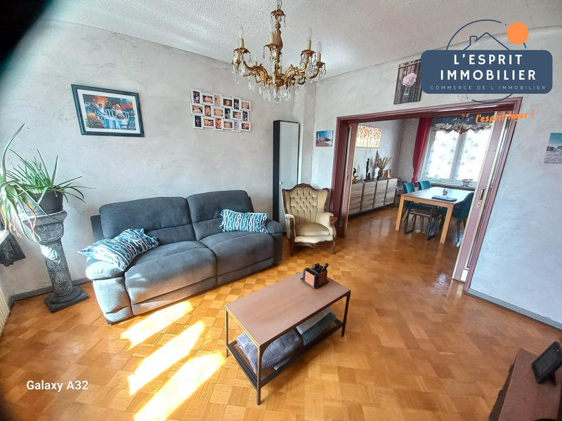 Maison ancienne - 163 m² - 8 pièces