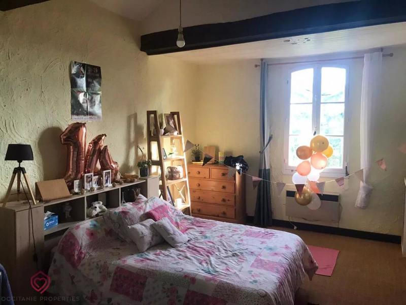 Propriété - 460 m² - 22 pièces