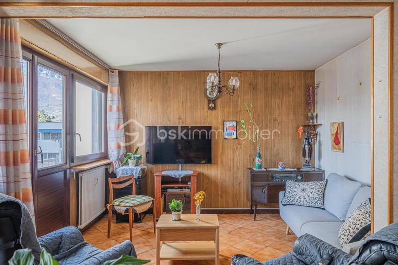 Appartement - 92 m² - 5 pièces