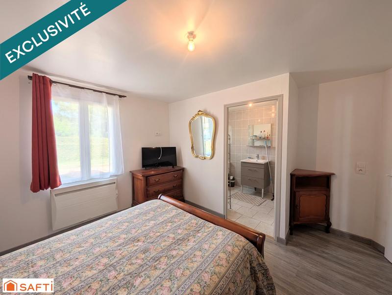 Maison - 243 m² - 9 pièces