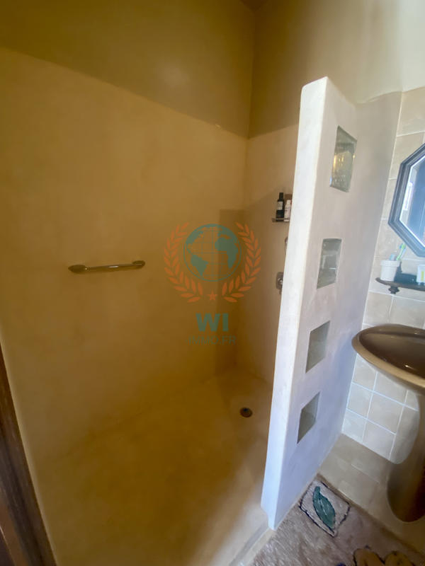 Maison - 420 m² - 17 pièces