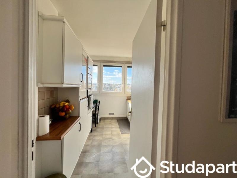 Chambre - 13 m² - 1 pièce