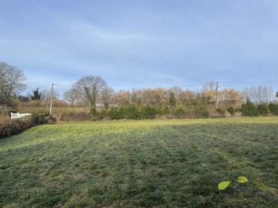 Terrain constructible - 2 217 m²