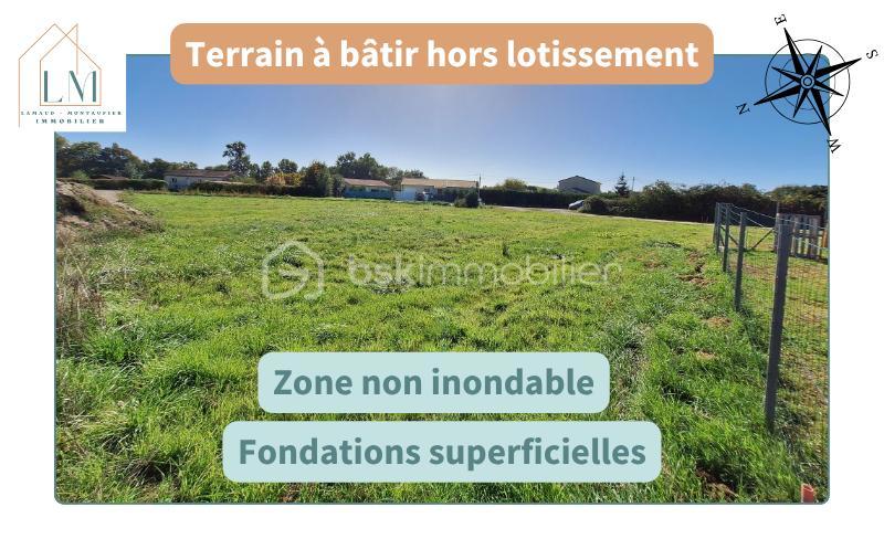 Terrain constructible - 1 300 m²