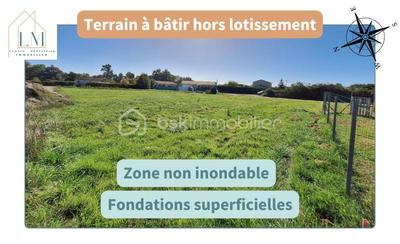 Terrain constructible - 1 300 m²