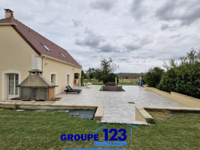 Maison - 169 m² - 7 pièces