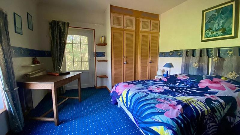 Propriété - 105 m² - 10 pièces