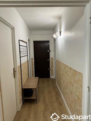 Chambre - 13 m² - 1 pièce