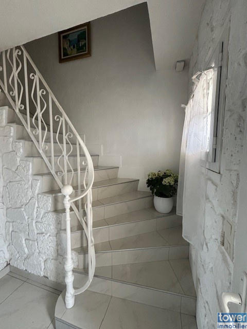 Maison - 190 m² - 6 pièces