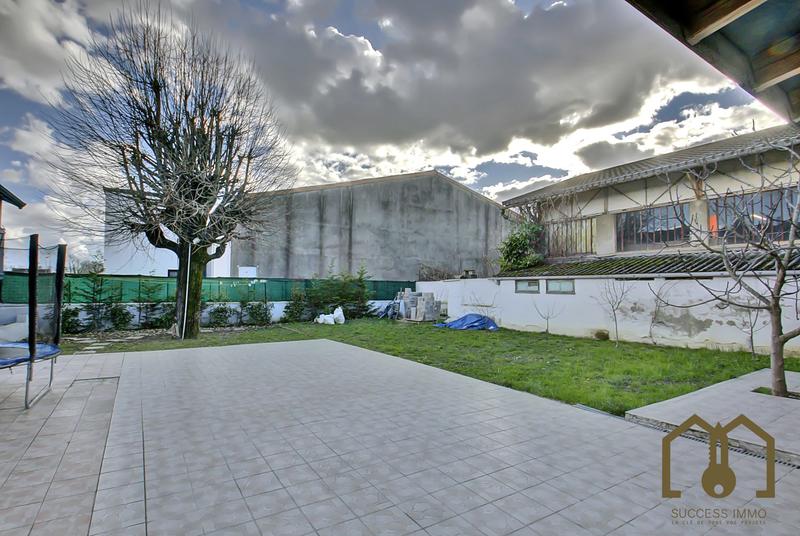 Villa - 98 m² - 5 pièces