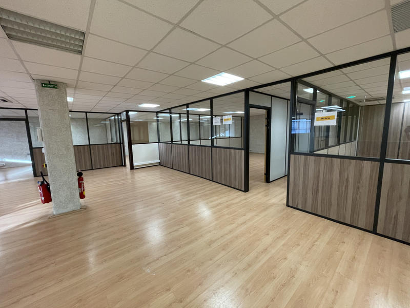 Bureau - 800 m²