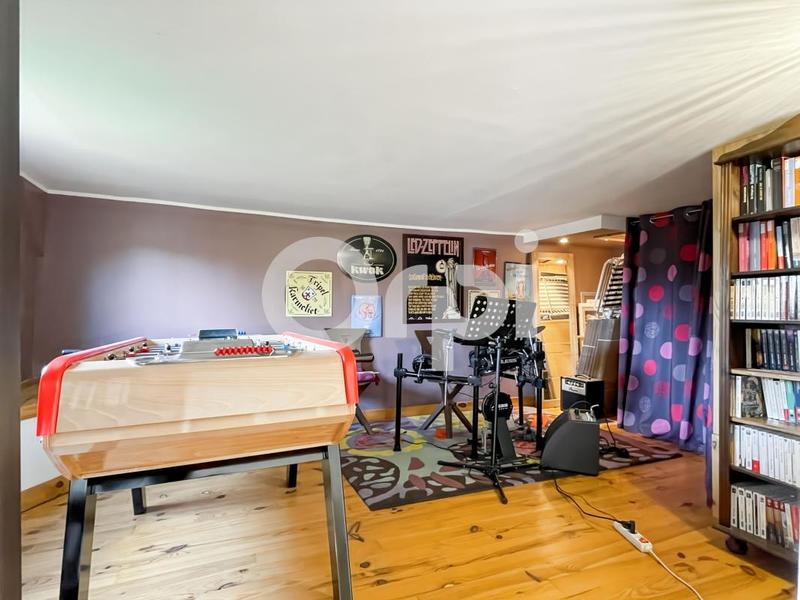 Longère - 210 m² - 6 pièces