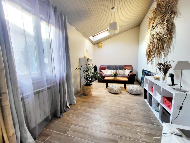 Maison - 186 m² - 8 pièces