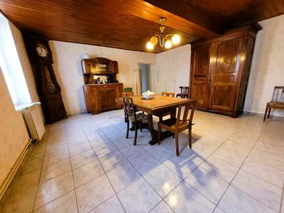 Maison - 183 m² - 4 pièces