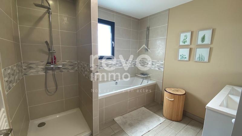 Villa - 214 m² - 7 pièces