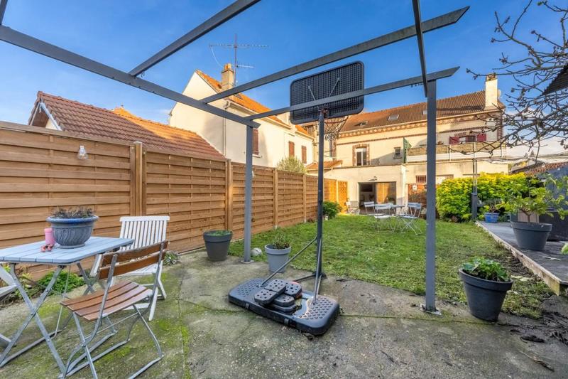 Maison - 131 m² - 6 pièces