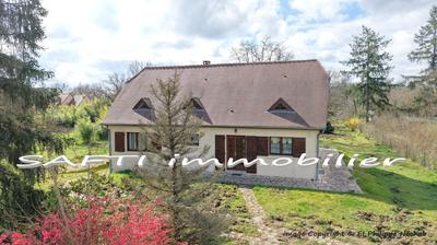 Maison - 198 m² - 6 pièces