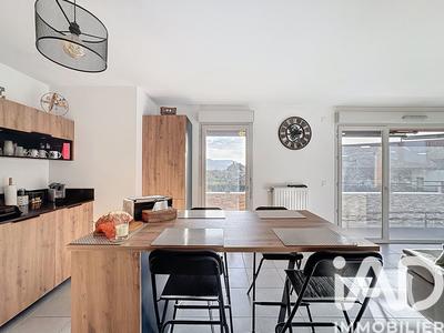 Appartement - 81 m² - 4 pièces