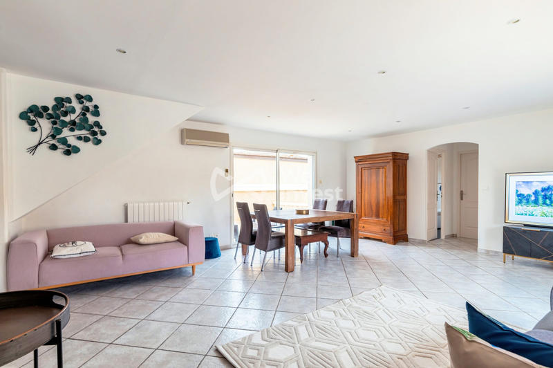 Maison - 172 m² - 5 pièces